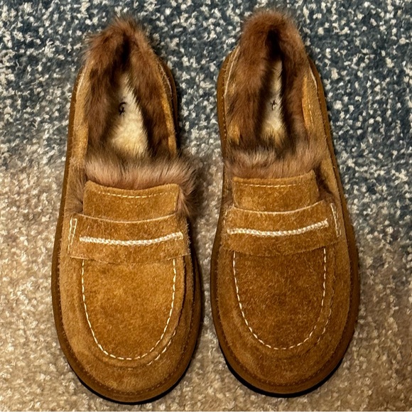NEW UGG Ellis Wool Loafer in Chestnut - Picture 2 of 5